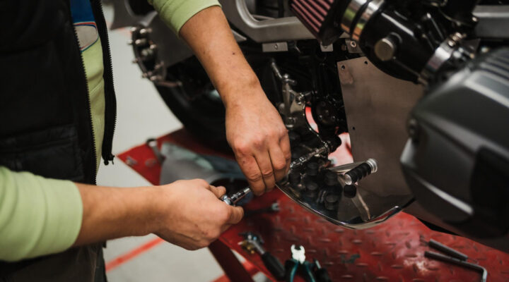 Quando fare il tagliando alla moto: tempi, costi e perché non rimandare